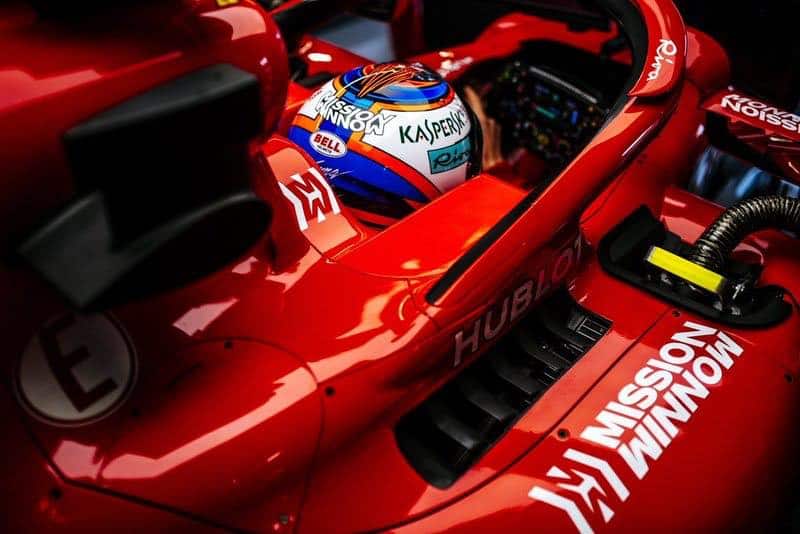 O privire in spatele cortinei pentru fanii noștri Ferrari -GP24 PitSpy-