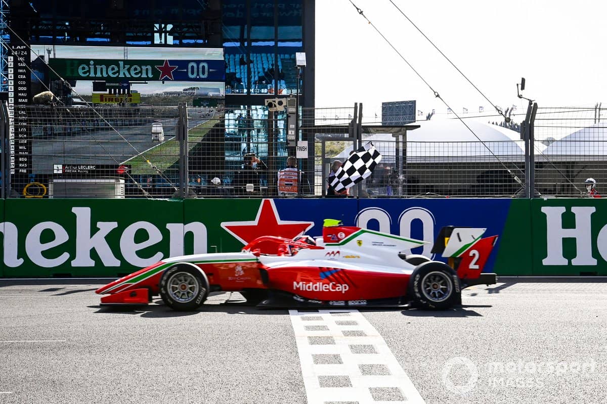 Arthur Leclerc rămâne cu Prema pentru FIA F3 în 2022