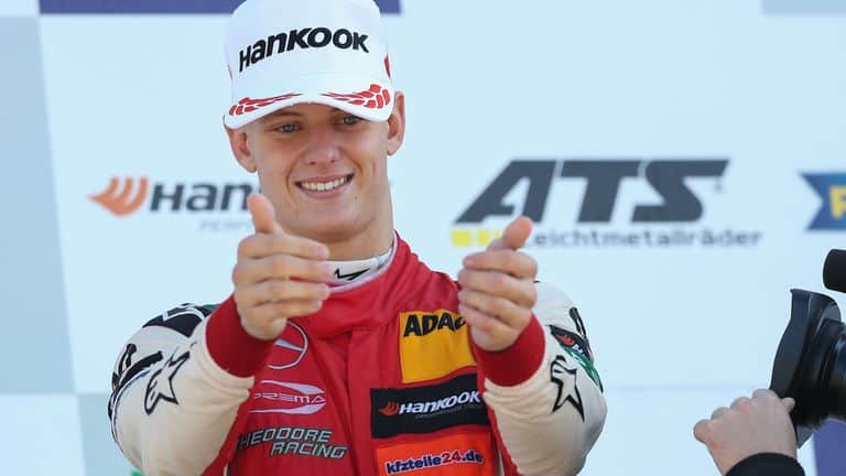Numele nu va fi o povară pentru progresul lui Schumacher spre F1 – Hamilton