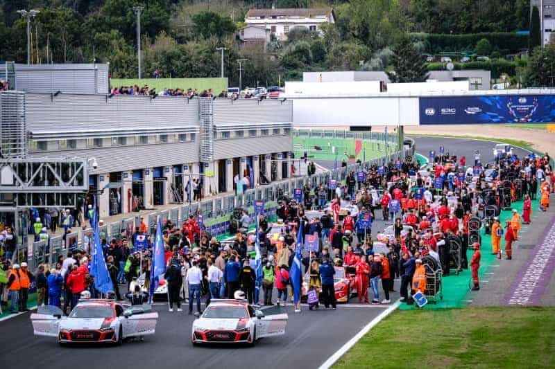 FIA Motorsport Games GT Cup - Germania se impune în prima cursă de calificare, una plină de peripeții
