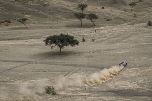 Peterhansel câștigă titlul Raliului Dakar 2021, iar Sainz câștigă etapa finală