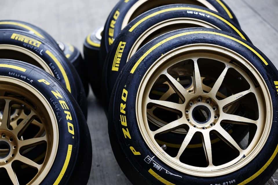Pirelli testează timp de 28 de zile pneurile pe 18 inch pentru F1.
