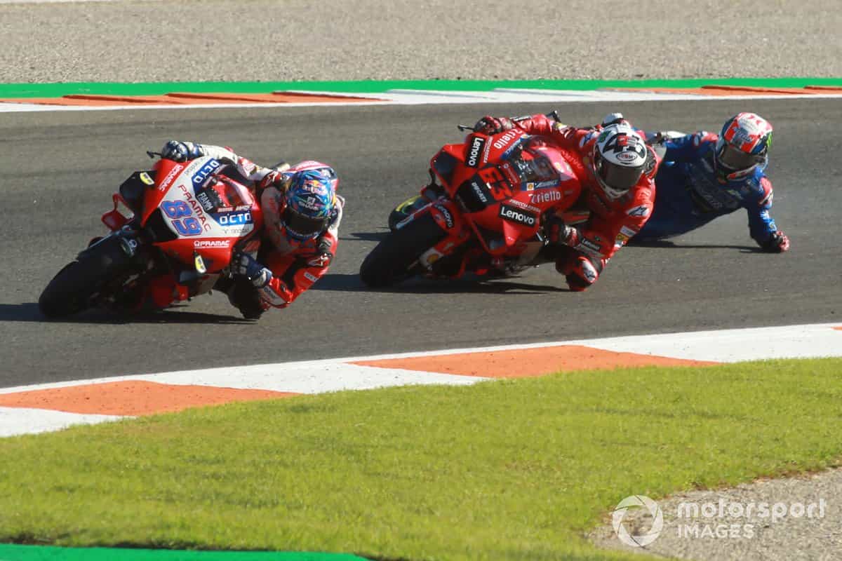 Rins se aștepta să se prăbușească în finala MotoGP în timp ce lupta pentru victorie