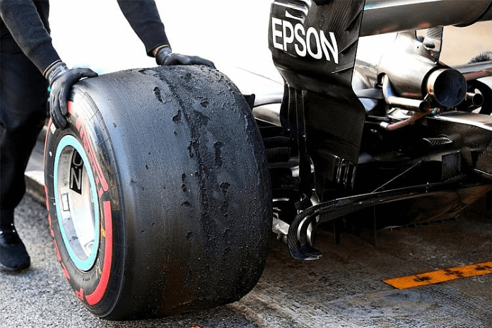 Cum află echipele din F1 temperatura pneurilor.