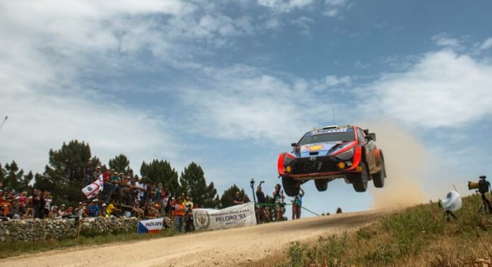 WRC Sardinia: Tanak își mărește avansul în ultima dimineață.