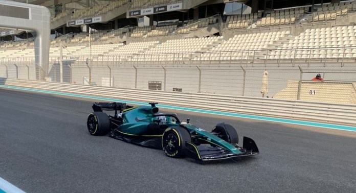 Alonso și Piastri își fac debutul la noua echipă în timpul testelor din Abu Dhabi