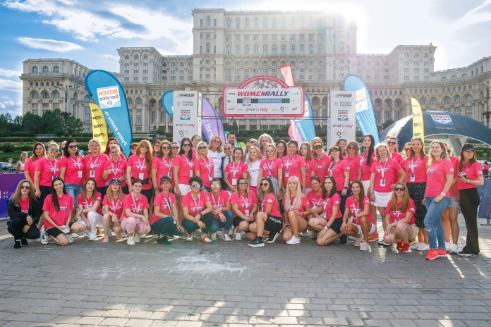 Vedete sportive feminine prezente la Women Rally Bucuresti.