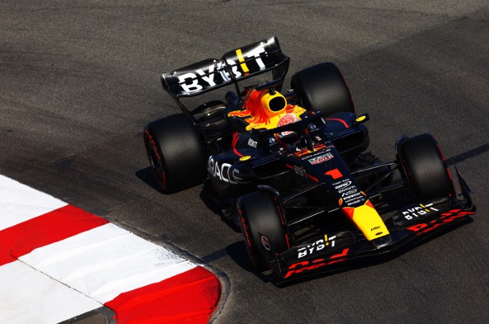 Red Bull Racing rămâne pe primul loc, Lewis Hamilton se lovește de zid în FP3.