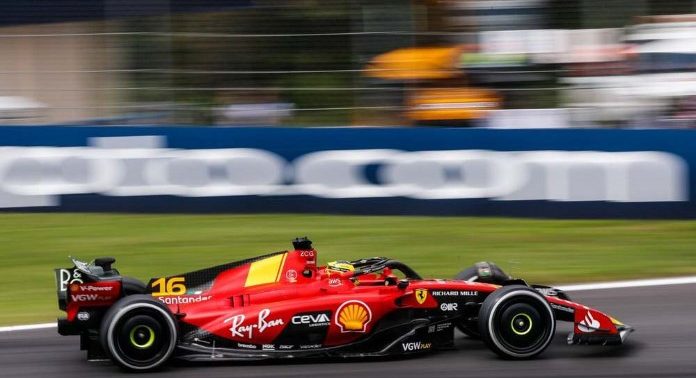 Singapore, FP1: Duo-ul Ferrari îl învinge pe Verstappen